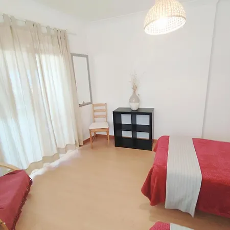 Penzion Pksc Surf House Peniche