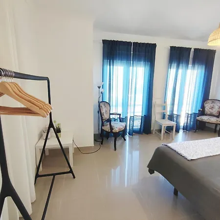 Pensionat Pksc Surf House Peniche